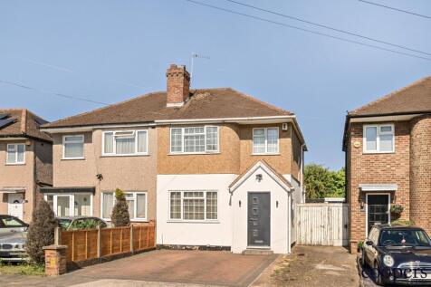 3 bedroom semi-detached house for sale