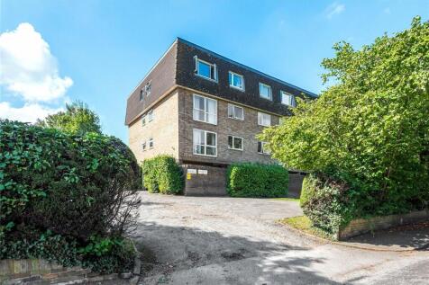 Fairlawns, Addlestone KT15 1 bed flat for sale