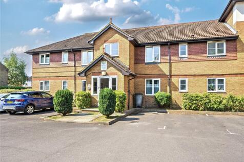 Brighton Road, Surrey KT15 2 bed flat for sale