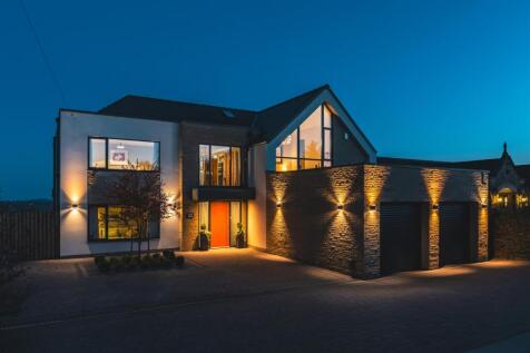 Castle Hill, Holmesfield, Dronfield 4 bed detached house for sale