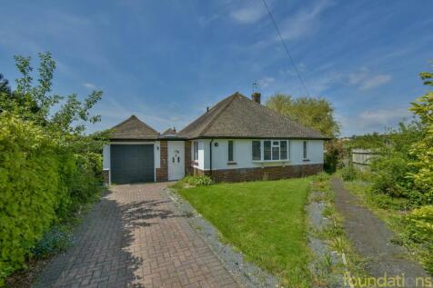 2 bedroom detached bungalow for sale