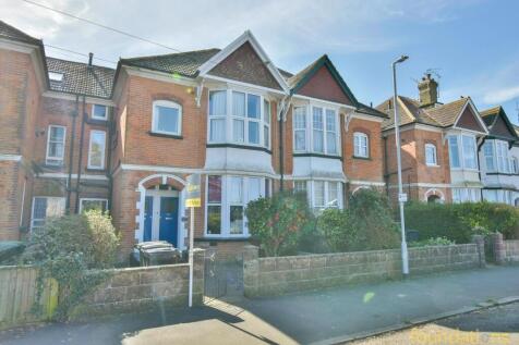 2 bedroom maisonette for sale