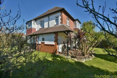 Little Common Road, Bexhill on Sea, TN39 3 bed detached house for sale