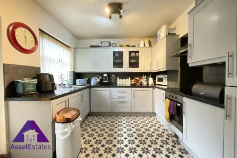 Brynteg, Bryn Villas, Abertillery 3 bed semi