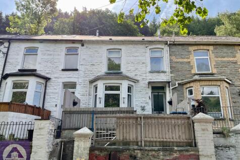 Victoria Road, Six Bells, Abertillery 2 bed terraced house for sale