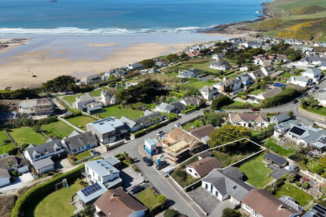 9 Tinners Way, New Polzeath 2 bed detached house for sale