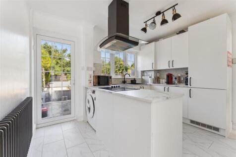 Savay Close, Denham, Denham 3 bed terraced house for sale