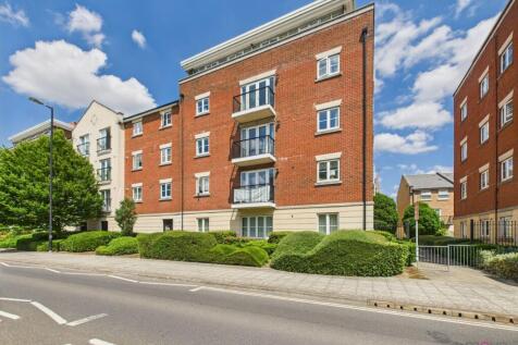 Brookbank Close, Cheltenham GL50 2 bed penthouse for sale
