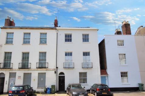 High Street, Cheltenham GL50 2 bed apartment for sale