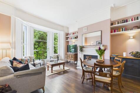 St. Georges Road, Cheltenham GL50 2 bed flat for sale