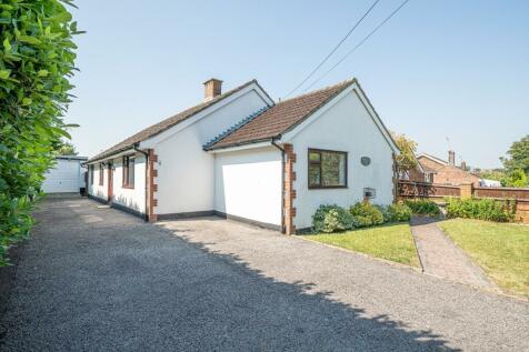 3 bedroom detached bungalow for sale