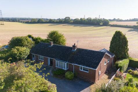 4 bedroom detached bungalow for sale