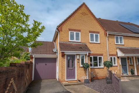 3 bedroom end of terrace house for sale