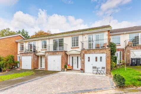 5 bedroom town house for sale