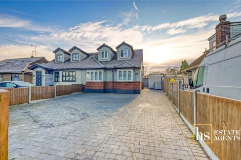 Crow Green Lane, Brentwood CM15 4 bed semi