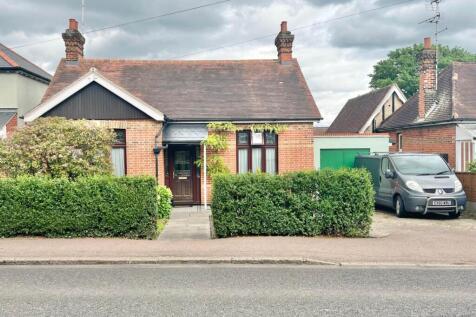 Ingrave Road, Brentwood CM13 3 bed detached bungalow for sale