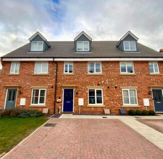 3 bedroom town house for sale