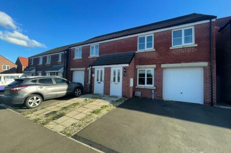 3 bedroom semi-detached house for sale