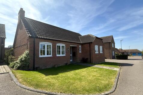 2 bedroom detached house for sale