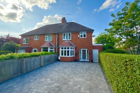 3 bedroom semi-detached house for sale