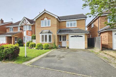 4 bedroom detached house for sale