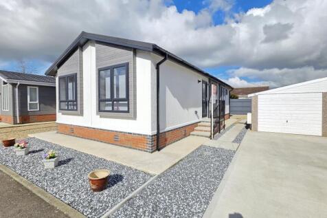 2 bedroom park home for sale