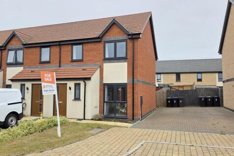 3 bedroom end of terrace house for sale