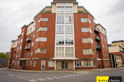 The Qube, Birmingham B1 3 bed apartment for sale