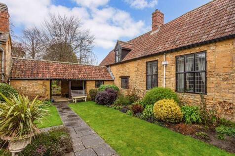 2 bedroom cottage for sale