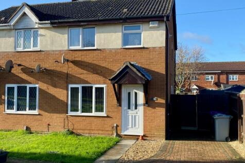 3 bedroom semi-detached house for sale