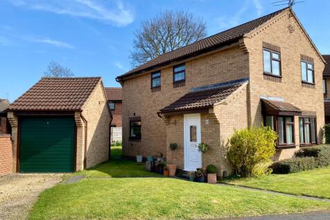 Belton Grove, Grantham, NG31 4 bed detached house for sale
