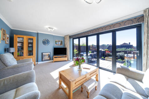 De Vigier Avenue, Essex CB10 4 bed semi