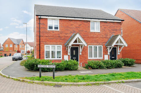 2 bedroom semi-detached house for sale