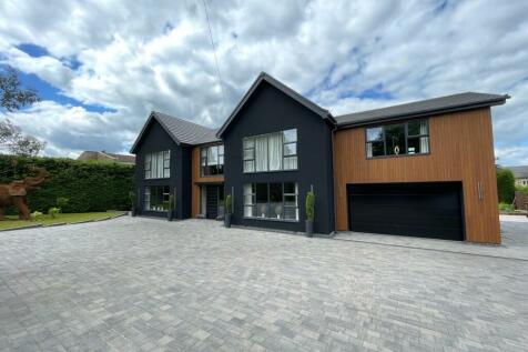 5 bedroom detached house for sale