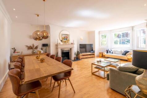 Belsize Avenue, Belsize Park, London... 3 bed apartment for sale