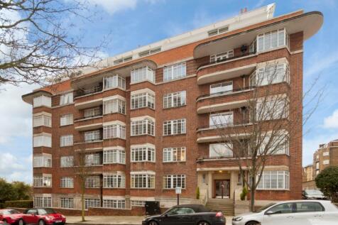 St. James Close, Prince Albert Road... 2 bed apartment for sale