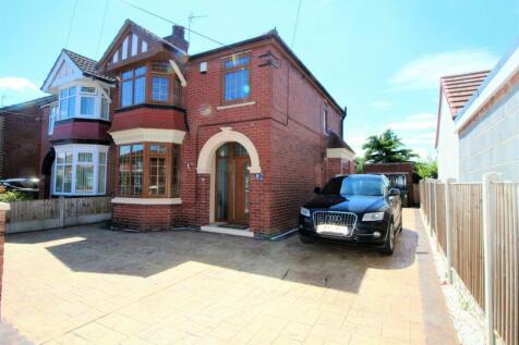 4 bedroom semi-detached house for sale