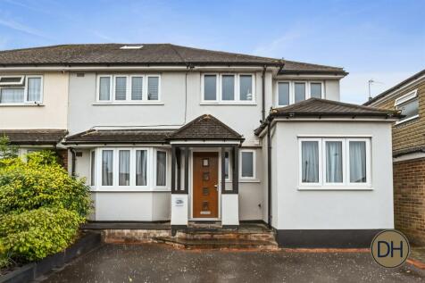 4 bedroom semi-detached house for sale