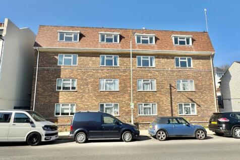 Sandgate High Street, Folkestone CT20 2 bed apartment for sale