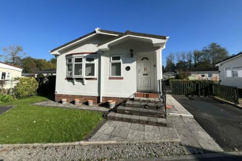 2 bedroom detached house for sale