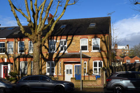 Lordship Lane 3 bed terraced house for sale
