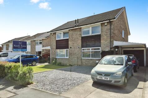 Acorn Way, North Yorkshire YO24 3 bed semi