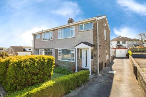Birkdale Grove, West Yorkshire HX2 3 bed semi