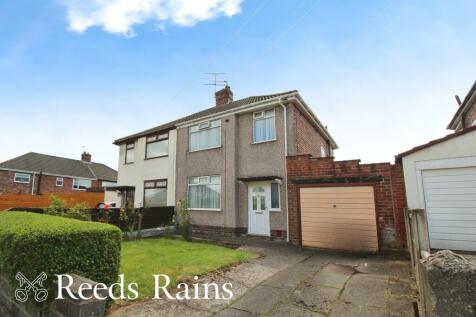 3 bedroom semi-detached house for sale