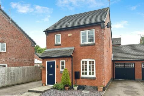 3 bedroom link detached house for sale