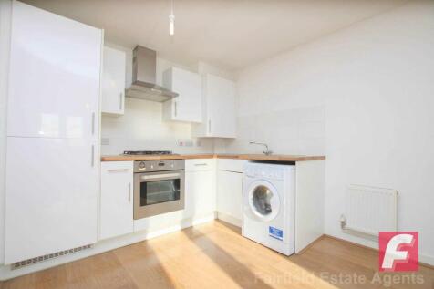 Wells Court, Central Watford 2 bed apartment for sale