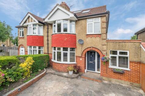 Bushey Mill Lane, North Watford 4 bed semi