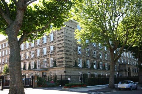 4 bedroom flat for sale
