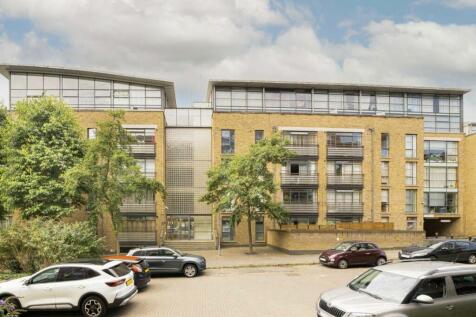 Goat Wharf, Brentford TW8 2 bed flat for sale