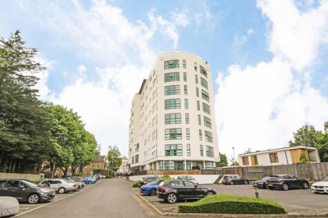 Aitman Drive, Brentford TW8 1 bed flat for sale